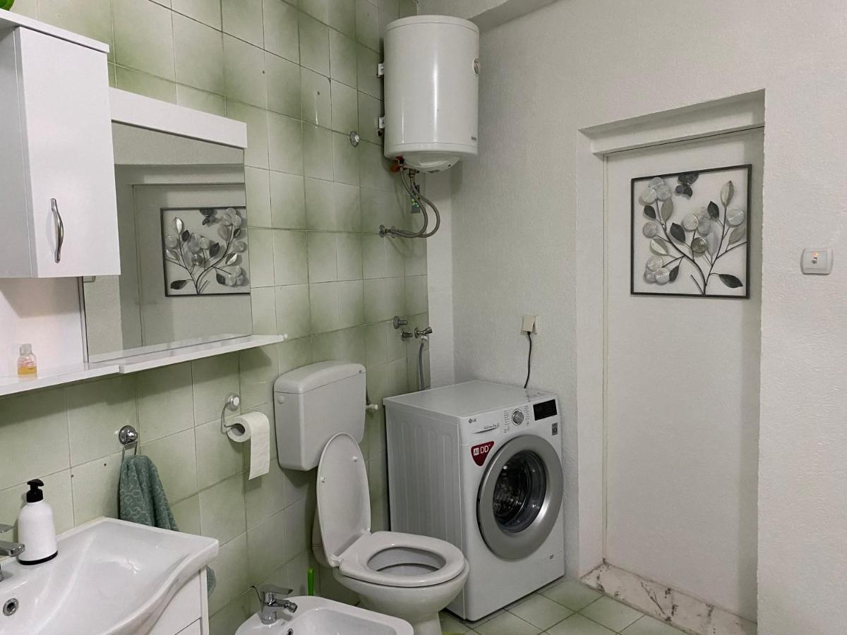 Luka Apartment Улцинь Екстер'єр фото