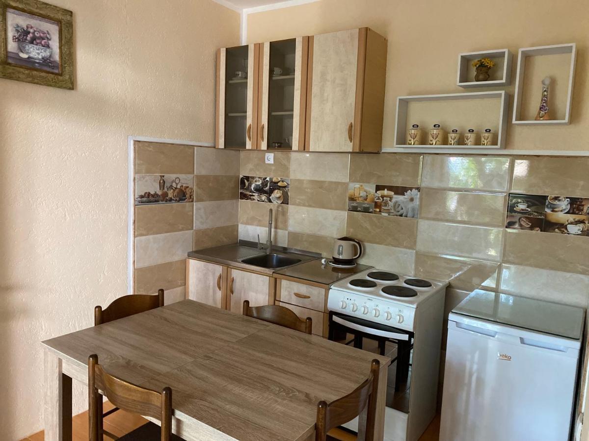 Luka Apartment Улцинь Екстер'єр фото
